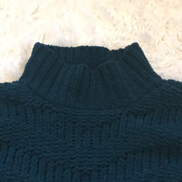 Mock neck chenille sweater - Picture 3 of 3